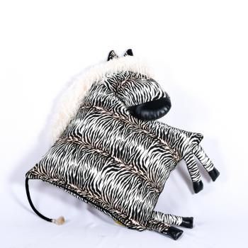 Наволочка декоративная на молнии 47х47 см ЗЕБРА 521982 